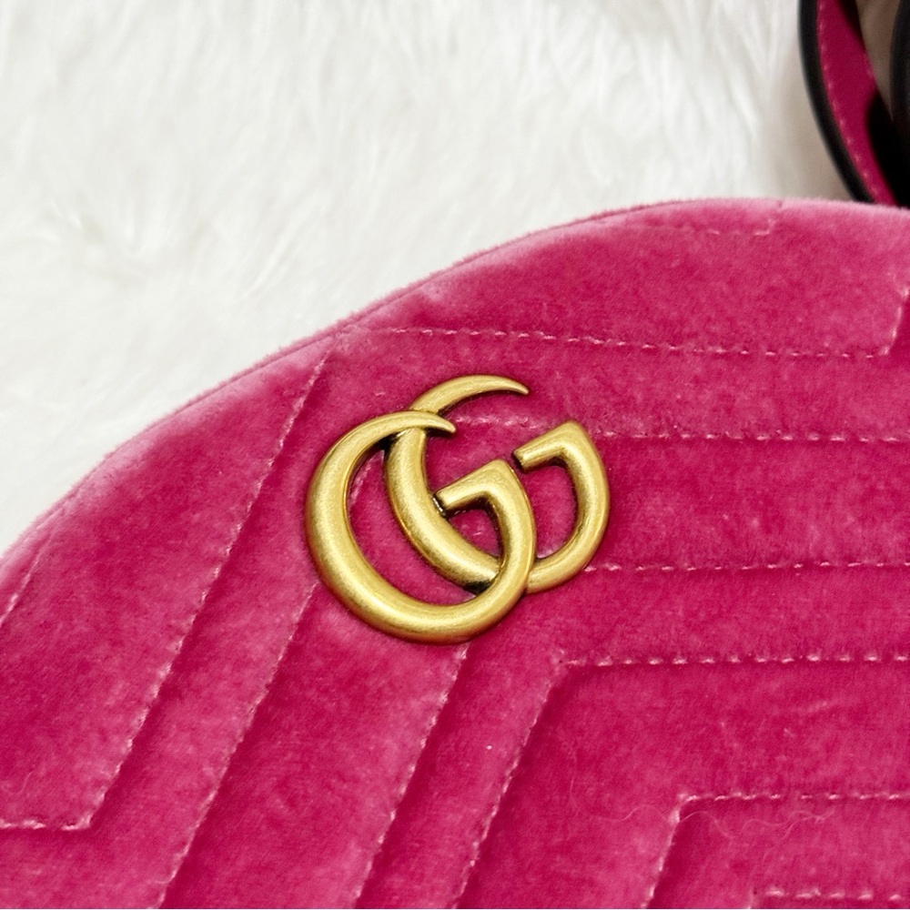 Gucci Marmont Fuchsia Pink Velvet Belt Bag - Picture 2 of 8